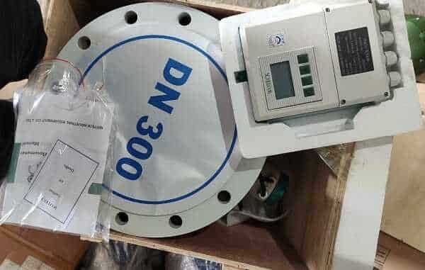 Đồng hồ đo lưu lượng nước điện tử Remote Woteck Đài Loan