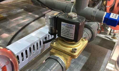 Các chứng nhận được in trên thân của van điện từ