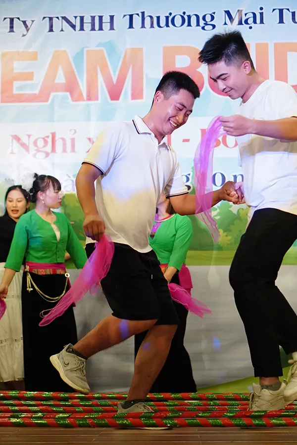 Du lịch Hòa Bình cùng Tuấn Hưng Phát