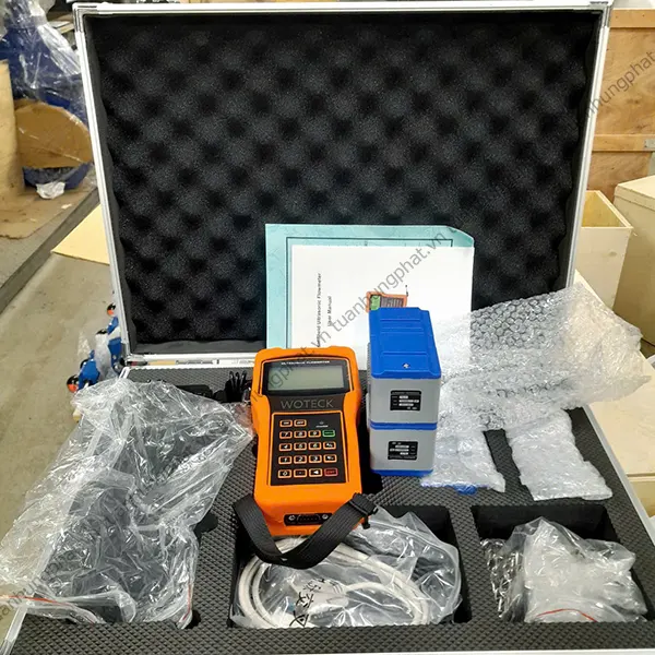 Máy đo lưu lượng siêu âm cầm tay