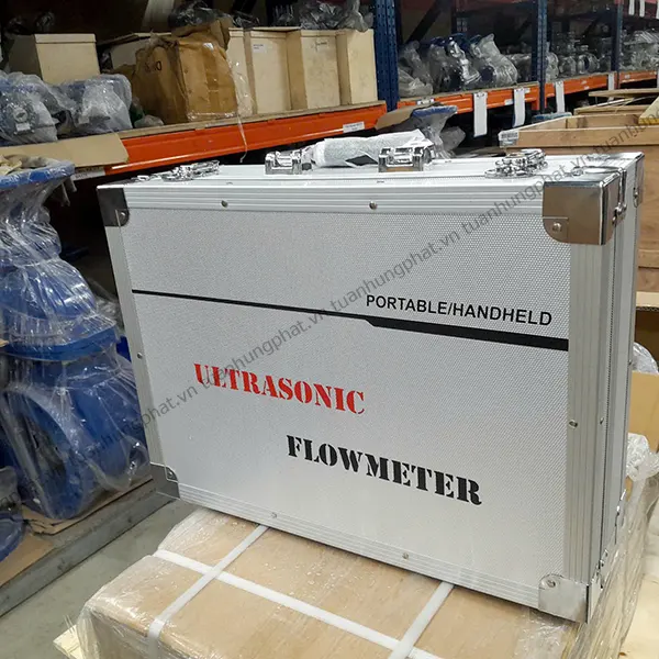 Máy đo lưu lượng siêu âm cầm tay