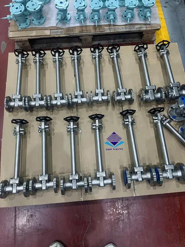 Chuyến thăm quan và làm việc tại HQ của Tuấn Hưng Phát