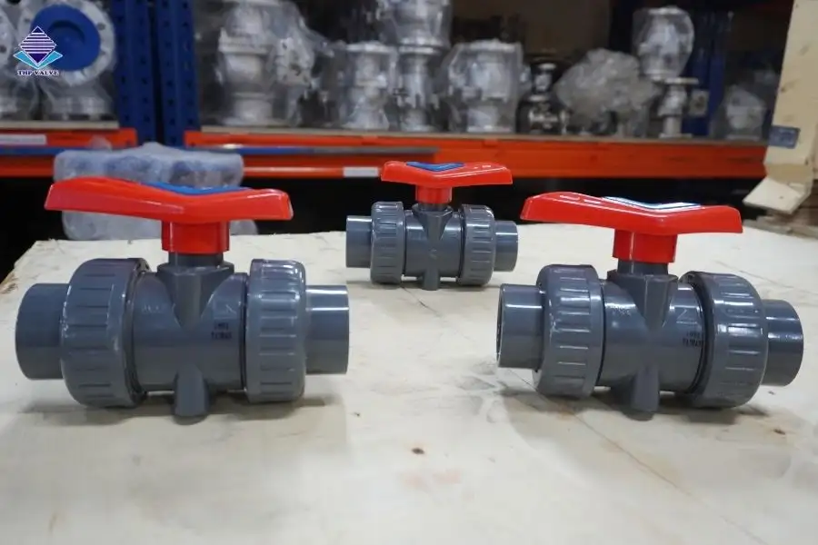 Van bi nhựa uPVC tay gạt